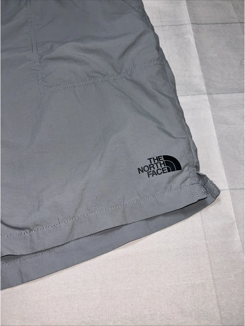 🔥🔥SOLD🔥🔥The North Face Mens Large Gray Flash Dry Hiking Fishing Shorts 9 Inch